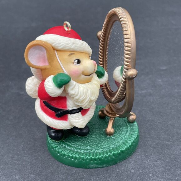 Avon Melvin P Merrymouse Santa Keepsake Christmas Ornament 1982 Vintage Plastic - Picture 7 of 16